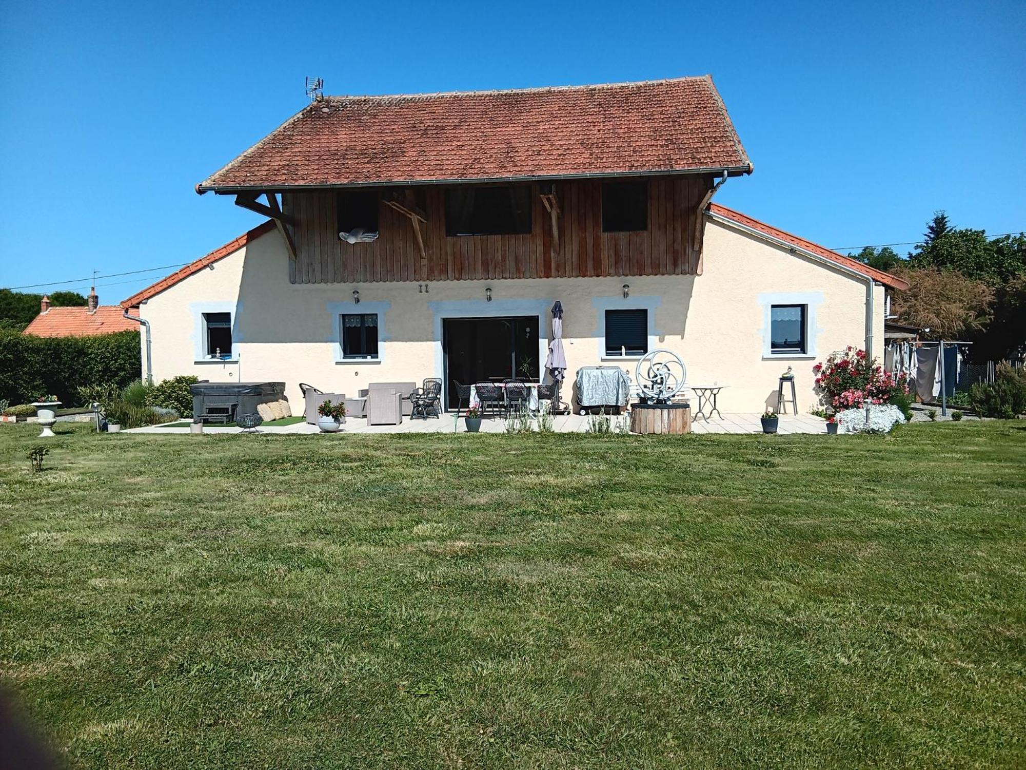 Bed and Breakfast La Guette Cercy-la-Tour Экстерьер фото
